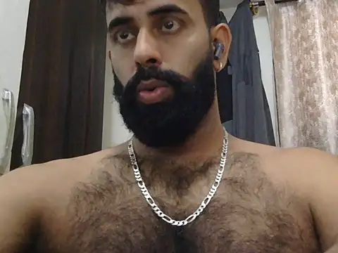 Snapshot of indianhairybull chatting on July 28, 2026, 4:31 am indianhairybull online show from July 28, 2026, 4:31 am