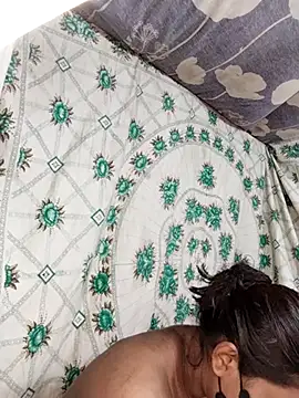 monekhan123 online show from February 19, 2025, 8:41 pm