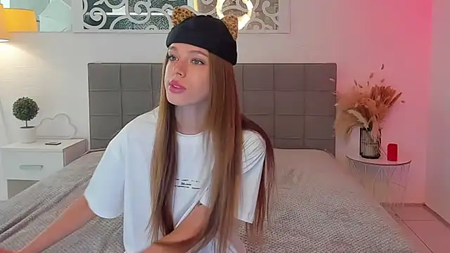 melissacrayzy online show from July 18, 2026, 5:27 am