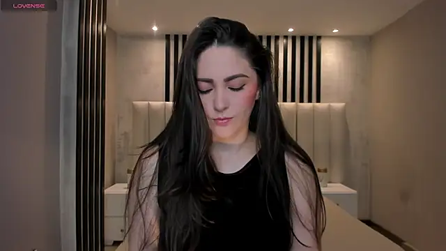 BeccaBaxter online show from July 21, 2026, 12:17 pm