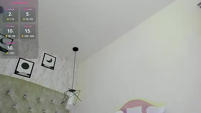 Raichell  online show from April 22, 2026, 3:46 am