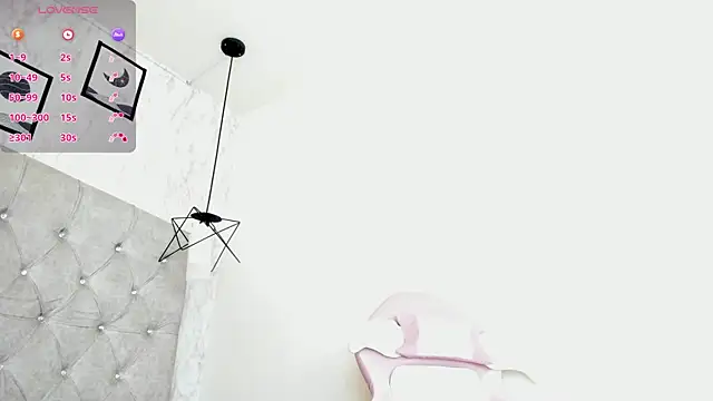 Raichell  online show from May 9, 2026, 3:43 am