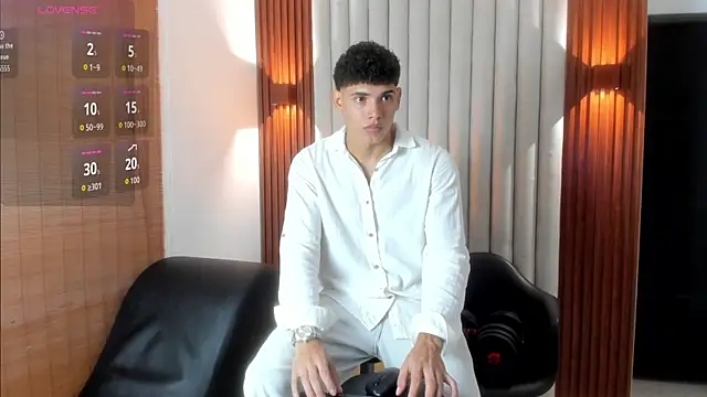 Snapshot of Justin_mack chatting on October 10, 2025, 11:55 am Justin mack online show from October 10, 2025, 11:55 am