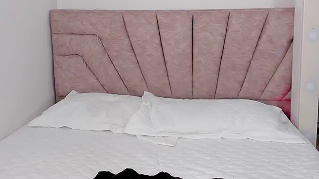 leahaltomm online show from October 29, 2025, 8:08 pm