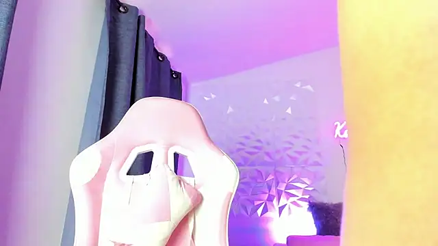 Snapshot of Kathe_zanss chatting on July 1, 2026, 3:12 pm Kathe zanss online show from July 1, 2026, 3:12 pm