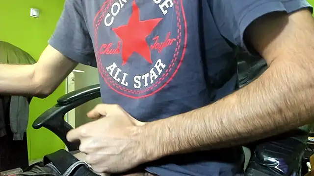 Snapshot of BigCumShoot chatting on February 26, 2026, 6:24 am BigCumShoot online show from February 26, 2026, 6:24 am