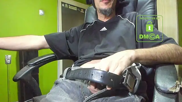 BigCumShoot online show from December 15, 2025, 7:14 am