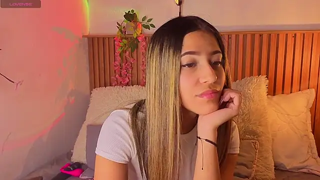 vicky bass online show from October 8, 2025, 8:53 pm