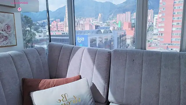 Daphne chers online show from March 11, 2026, 8:03 pm