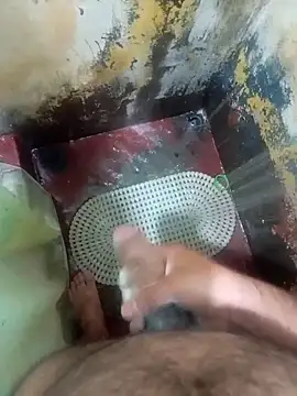 Snapshot of HotC1991 chatting on January 15, 2026, 12:58 am HotC1991 online show from January 15, 2026, 12:58 am