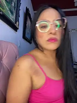 Snapshot of lamaravilla_08 chatting on March 18, 2025, 4:29 am lamaravilla 08 online show from March 18, 2025, 4:29 am