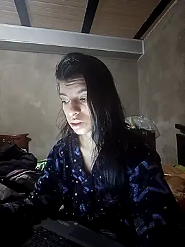 Ariell Kieran online show from October 11, 2025, 5:52 am