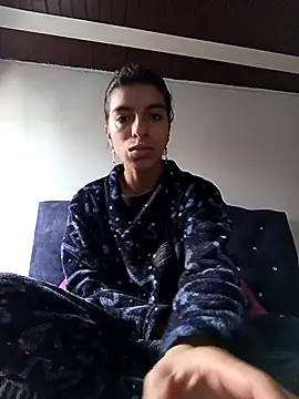 Ariell Kieran online show from March 1, 2025, 2:34 pm