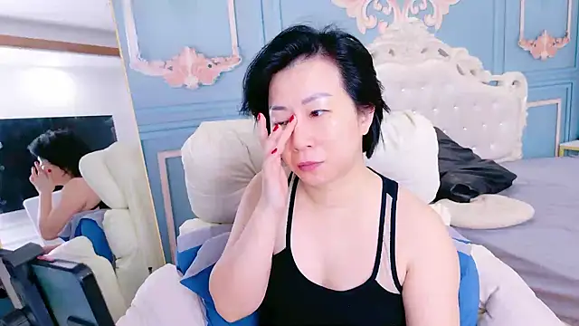 Snapshot of LucianaMe chatting on November 8, 2025, 1:53 am LucianaMe online show from November 8, 2025, 1:53 am