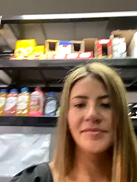 Andrea18 blonde online show from December 2, 2025, 2:30 pm