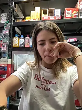 Andrea18 blonde online show from February 24, 2026, 5:03 pm