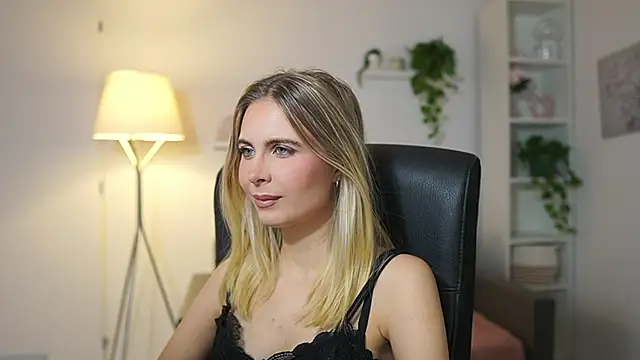 Snapshot of catecrago_ chatting on December 5, 2025, 9:19 am catecrago online show from December 5, 2025, 9:19 am