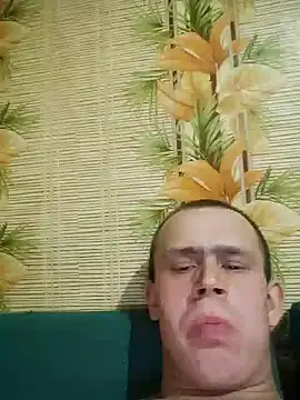 Snapshot of alex_brow_n chatting on February 21, 2025, 7:21 pm alex brow n online show from February 21, 2025, 7:21 pm