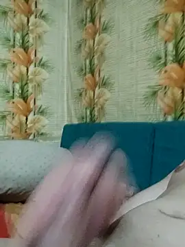 Snapshot of alex_brow_n chatting on February 22, 2025, 7:47 pm alex brow n online show from February 22, 2025, 7:47 pm