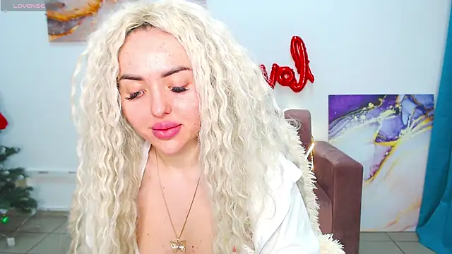 MissisCaty online show from February 24, 2025, 1:24 am