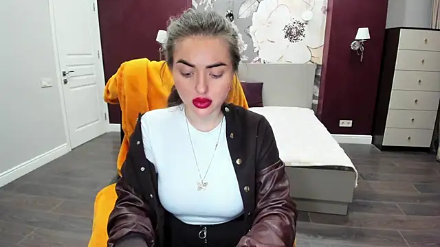 MissisCaty online show from January 6, 2026, 7:40 pm