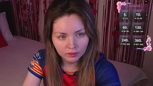 Snapshot of Lora_Rosee chatting on July 8, 2026, 2:29 pm Lora Rosee online show from July 8, 2026, 2:29 pm