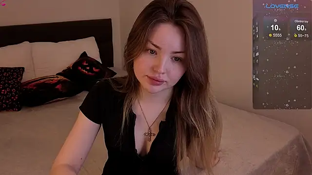 Snapshot of Lora_Rosee chatting on December 3, 2025, 1:32 pm Lora Rosee online show from December 3, 2025, 1:32 pm