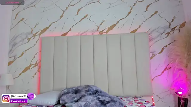  Emma whiitee  online show from January 10, 2026, 12:22 pm