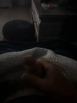 Avignon1963 online show from April 13, 2026, 1:42 am