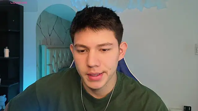 JamesCr  online show from June 26, 2026, 12:33 pm