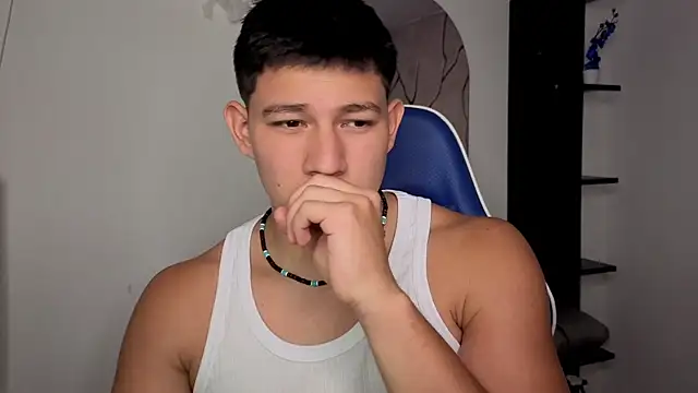 JamesCr  online show from July 30, 2026, 12:37 pm