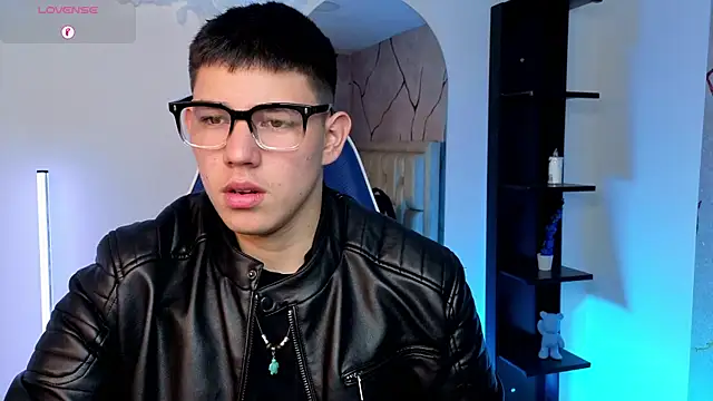 JamesCr  online show from July 8, 2026, 1:01 pm
