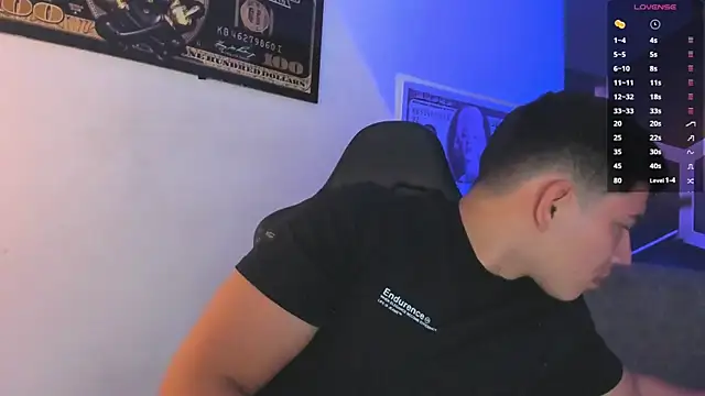 Snapshot of JamesCr_ chatting on September 16, 2025, 2:45 am JamesCr online show from September 16, 2025, 2:45 am