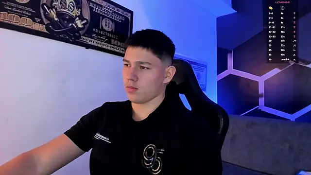 Snapshot of JamesCr_ chatting on September 9, 2025, 2:54 am JamesCr online show from September 9, 2025, 2:54 am