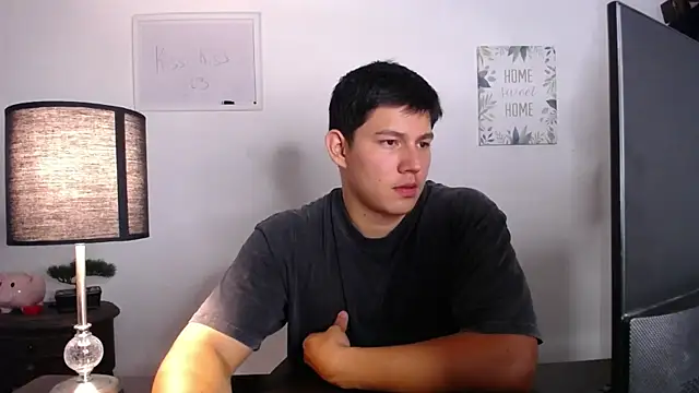 Snapshot of JamesCr_ chatting on October 15, 2025, 1:59 am JamesCr online show from October 15, 2025, 1:59 am