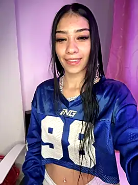 Snapshot of TayylorSexx chatting on November 5, 2025, 10:13 pm TayylorSexx online show from November 5, 2025, 10:13 pm