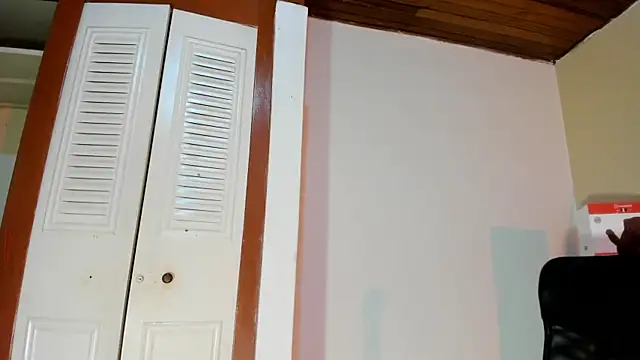 Snapshot of Violetta_0 chatting on November 6, 2025, 1:26 pm Violetta 0 online show from November 6, 2025, 1:26 pm