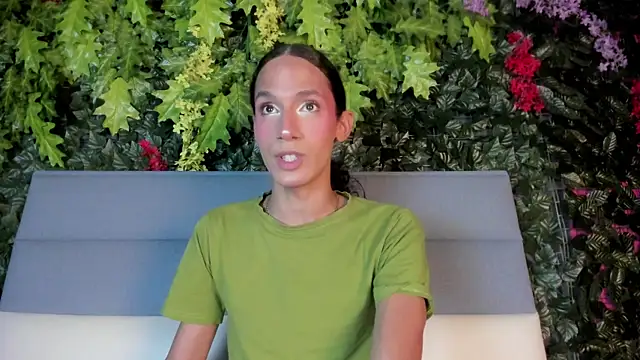 Snapshot of cassidy_blossom chatting on October 15, 2025, 7:11 pm cassidy blossom online show from October 15, 2025, 7:11 pm