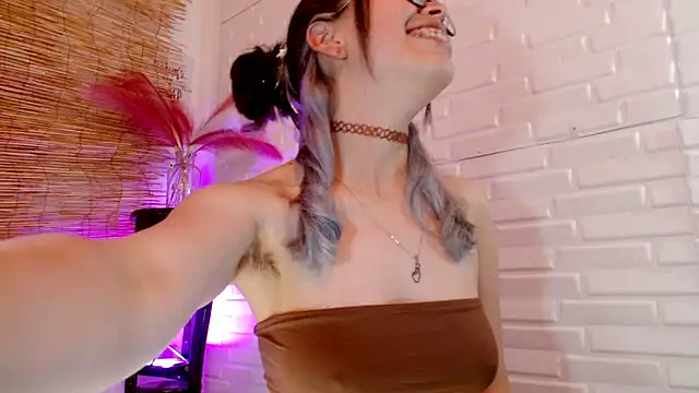 Snapshot of Luna_7_777 chatting on November 11, 2025, 5:13 am Luna 7 777 online show from November 11, 2025, 5:13 am