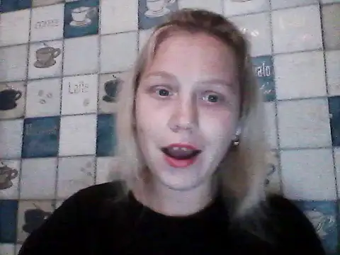 Snapshot of Anna_wey chatting on June 4, 2026, 7:18 pm Anna wey online show from June 4, 2026, 7:18 pm