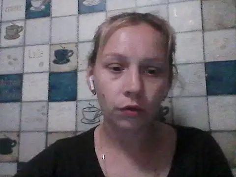 Snapshot of Anna_wey chatting on June 3, 2026, 7:18 pm Anna wey online show from June 3, 2026, 7:18 pm