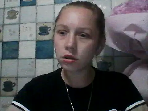 Snapshot of Anna_wey chatting on June 15, 2026, 7:13 pm Anna wey online show from June 15, 2026, 7:13 pm