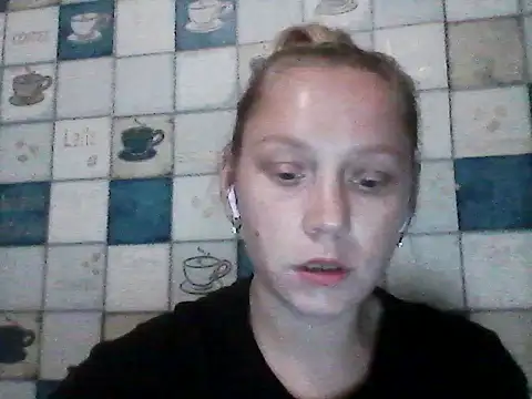Snapshot of Anna_wey chatting on May 24, 2026, 7:14 pm Anna wey online show from May 24, 2026, 7:14 pm