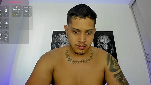 Snapshot of JohanSmith chatting on December 1, 2025, 1:23 pm JohanSmith online show from December 1, 2025, 1:23 pm