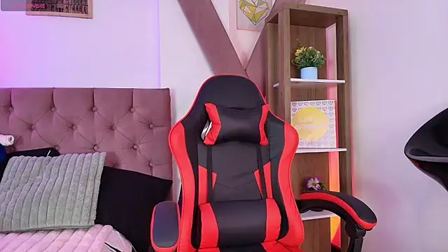 PepperTwink online show from February 12, 2026, 3:56 pm