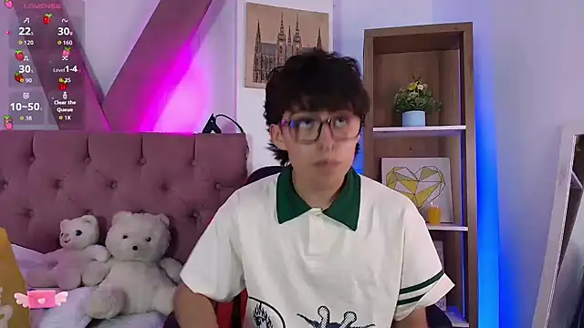 PepperTwink online show from April 28, 2026, 4:11 pm