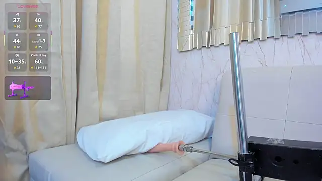 PamelaAddams  online show from November 8, 2025, 5:00 am