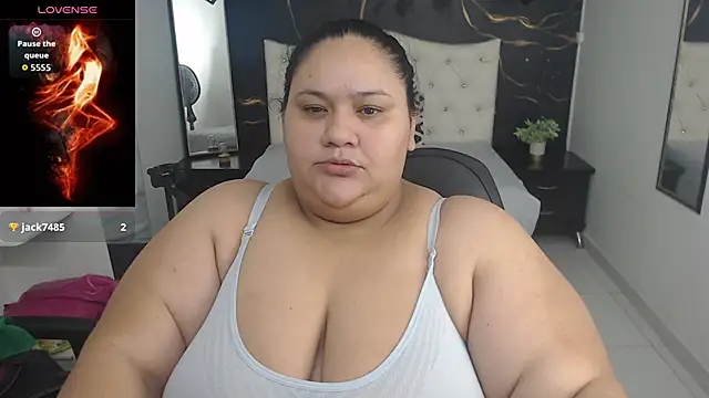 Snapshot of Aaliyah11 chatting on November 5, 2025, 1:09 am Aaliyah11 online show from November 5, 2025, 1:09 am