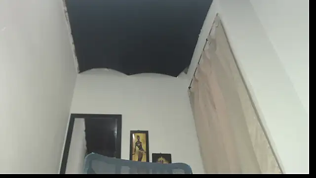 Snapshot of lolplipiwg chatting on February 18, 2026, 7:21 pm lolplipiwg online show from February 18, 2026, 7:21 pm