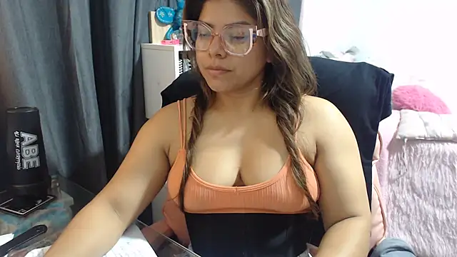 Snapshot of KatteAngelLat chatting on June 8, 2026, 12:05 am KatteAngelLat online show from June 8, 2026, 12:05 am